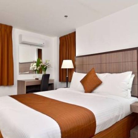 Tyche Boutique Hotel Legazpi Extérieur photo
