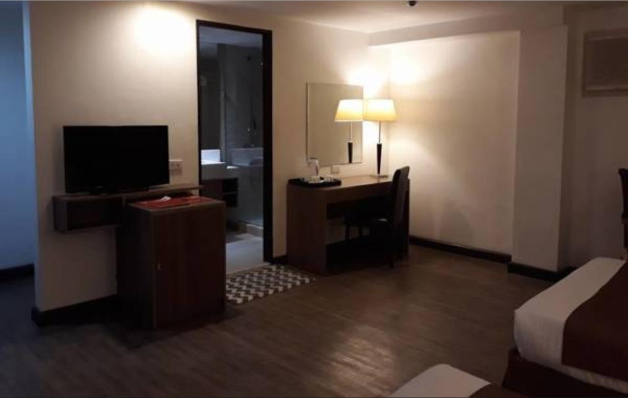Tyche Boutique Hotel Legazpi Extérieur photo