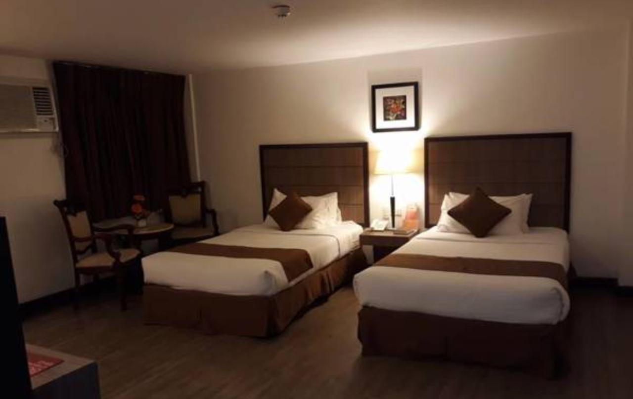 Tyche Boutique Hotel Legazpi Extérieur photo