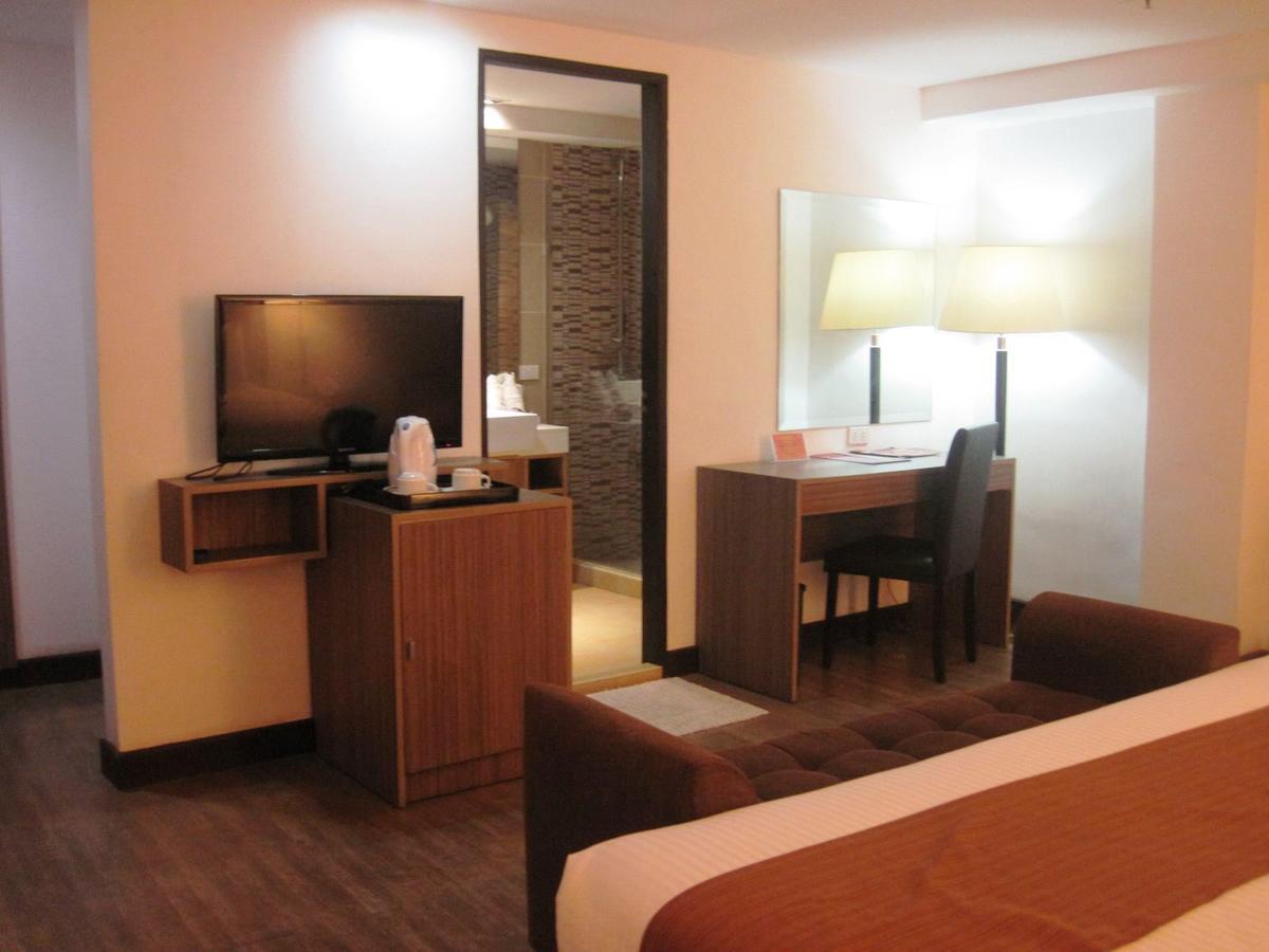 Tyche Boutique Hotel Legazpi Extérieur photo
