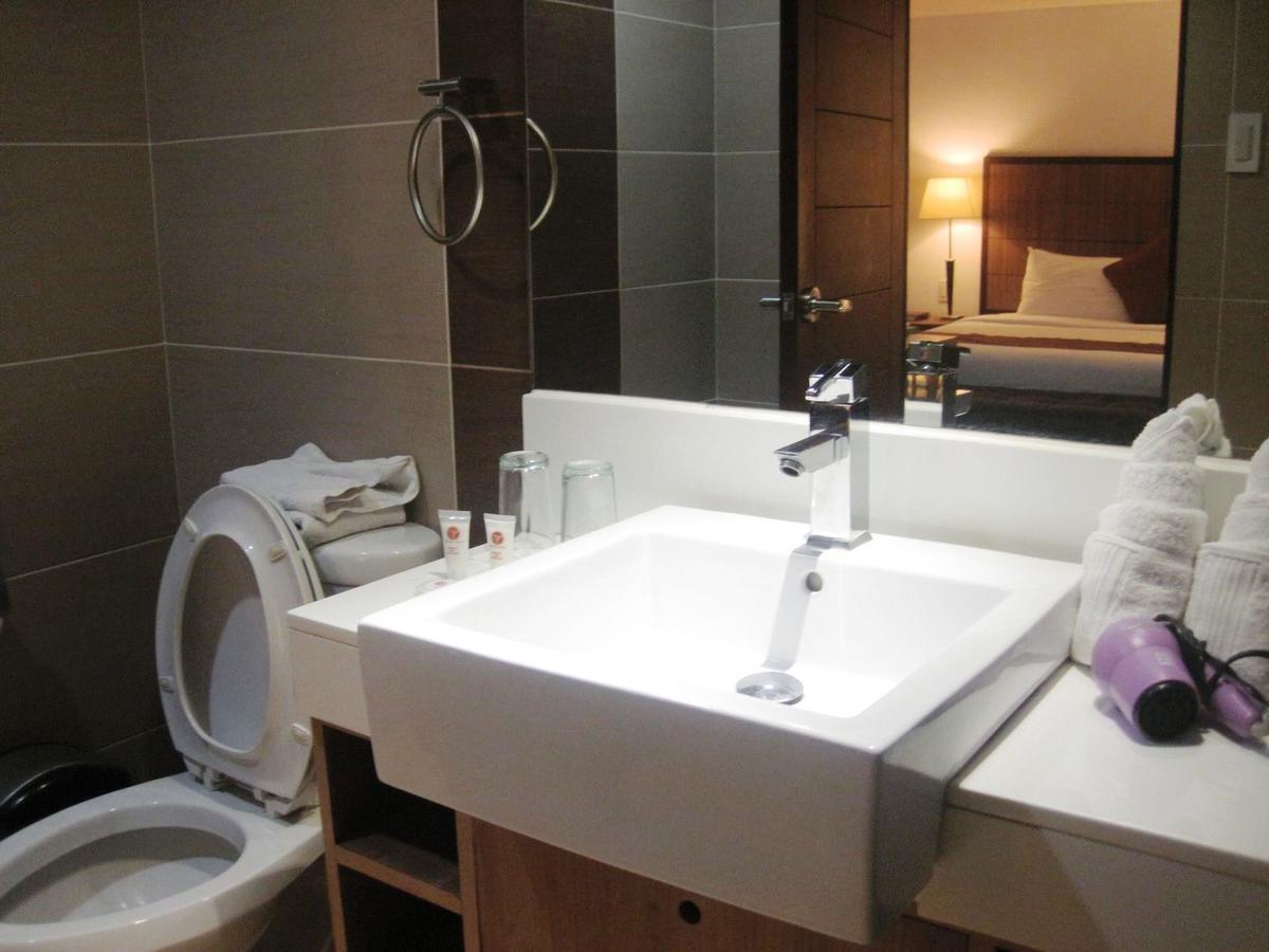 Tyche Boutique Hotel Legazpi Extérieur photo